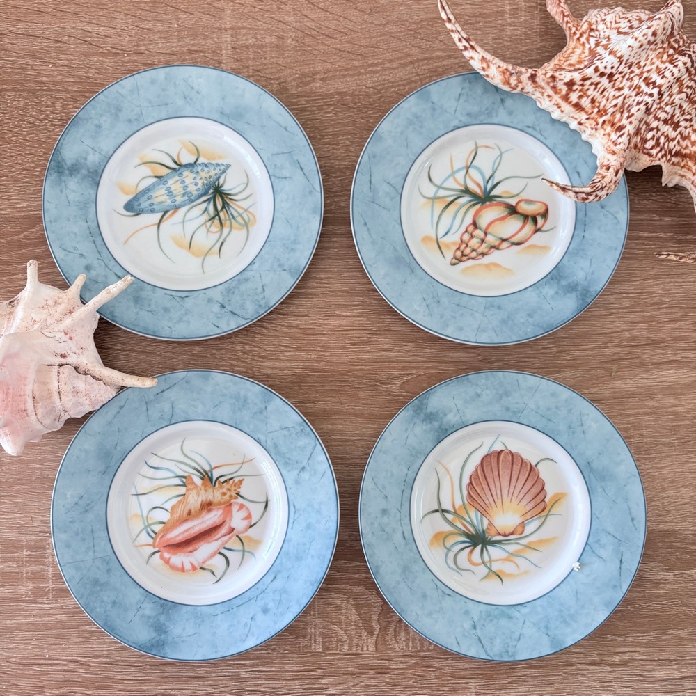 Vintage Blue and White Seashell Dinnerware Set